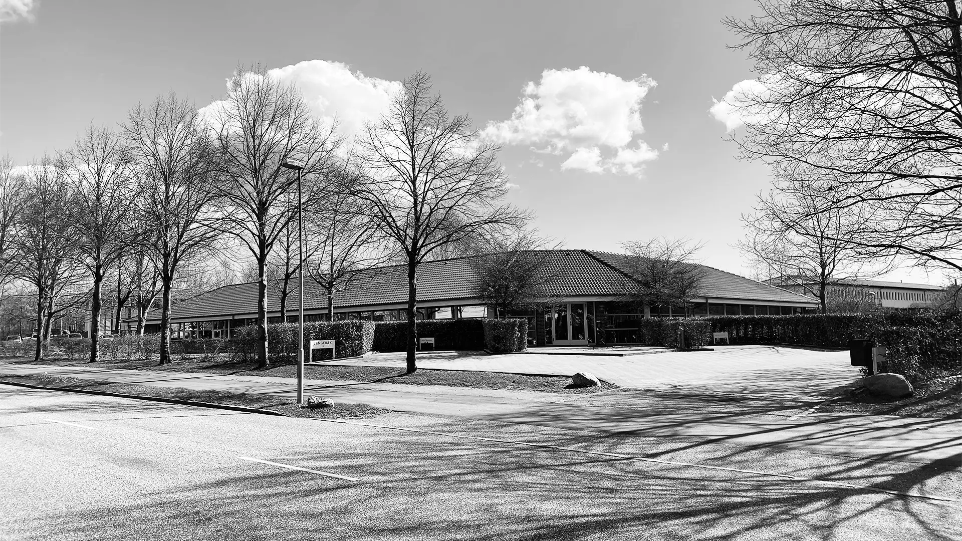 Langebæk-Career-Allerød-Office-Building-Job-1920x1080